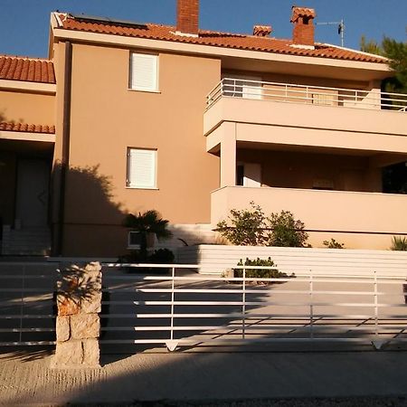 Apartmani Vrancic Mandre Exterior foto
