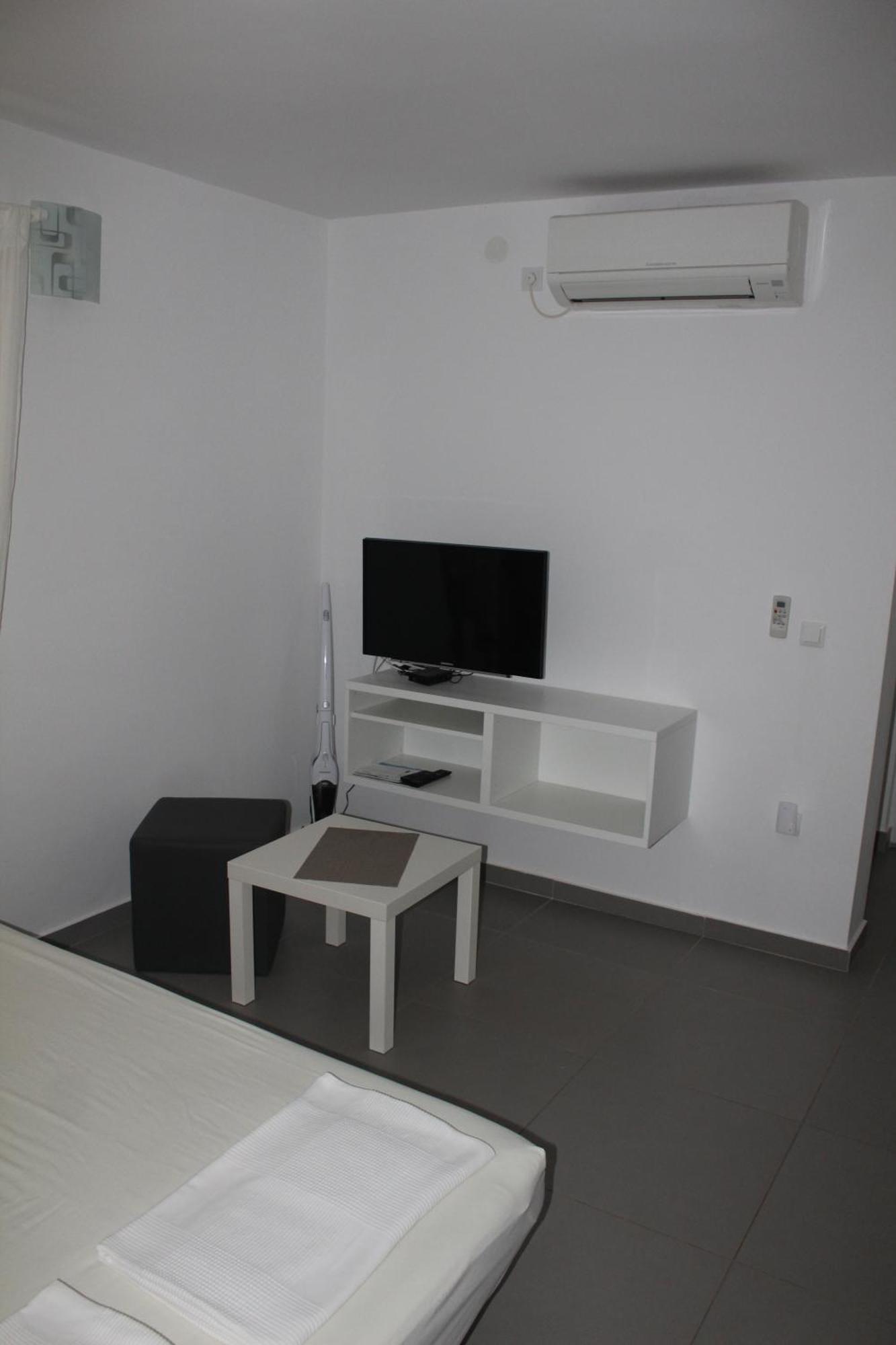 Apartmani Vrancic Mandre Exterior foto